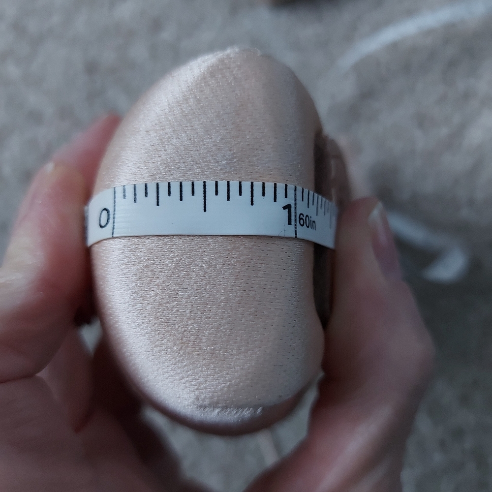 Karsavina Ballet Pointe Shoes - Women US Size 6.5 - Picture 5 of 15